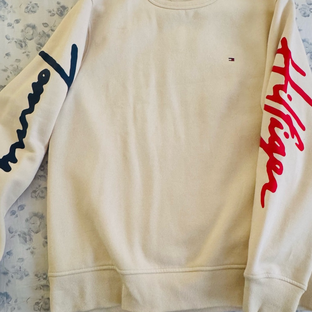 Tommy Hilfiger Cream Sweater with Red and Blue Accents